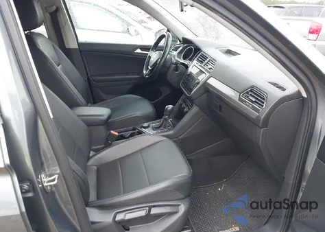 2019 Volkswagen Tiguan 2.0T Se/2.0T Sel/2.0T Sel R-Line/2.0T Sel R-Line Black z USA, uszkodzony, nr VIN 3VV2B7AX3KM068141